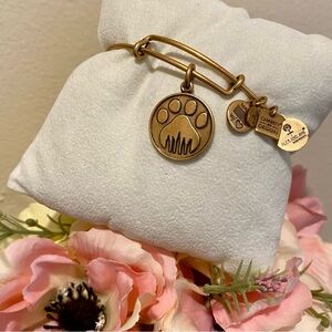 Alex and Ani Bear Paw Expandable Bangle in Rafaelian Gold Finish